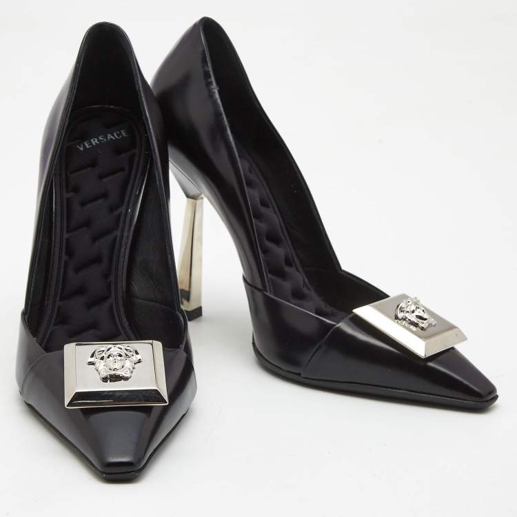 Pre Owned Versace Black Leather Medussa Metal Heel Pumps Size 37