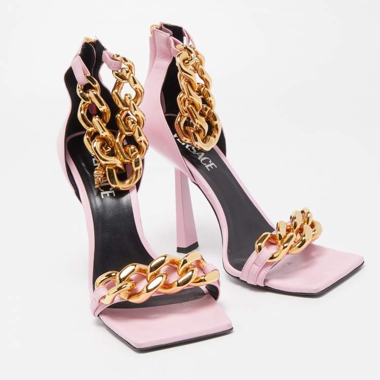 مملوكة مسبقًا Versace Pink Leather Medusa Chain Sandals Size 39