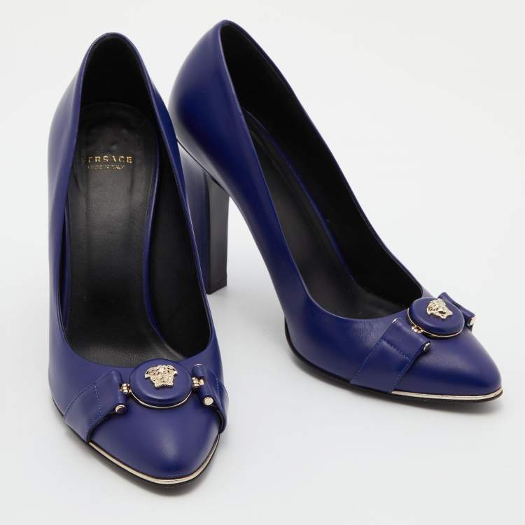 Pre Owned Versace Blue Leather Icon Medusa Pumps Size 39
