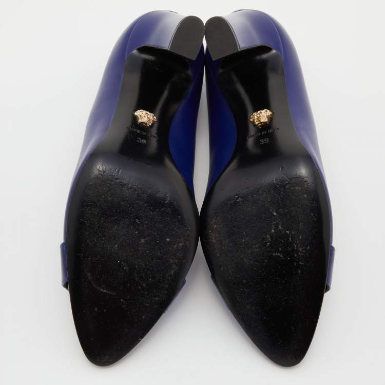 Pre Owned Versace Blue Leather Icon Medusa Pumps Size 39
