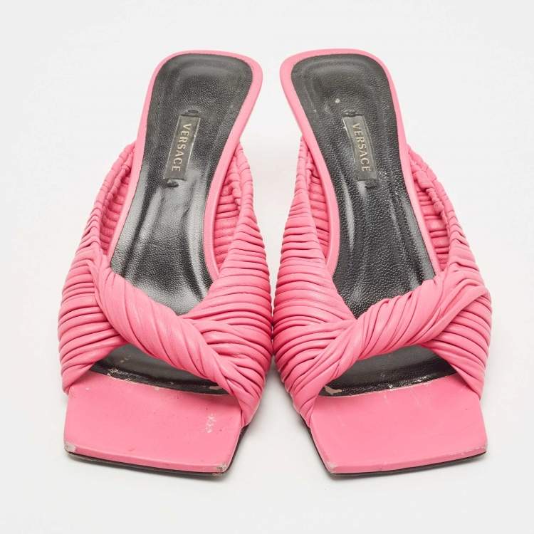 Pre Owned Versace Pink Pleated Leather Plisse Mules Size 38
