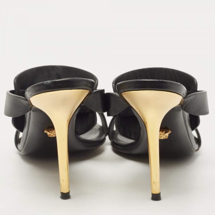 Pre Owned Versace Black Leather Medusa Slide Sandals Size 37
