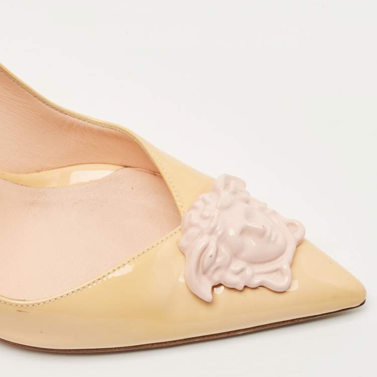 Pre Owned Versace Beige Patent Leather Medusa Pumps Size 37