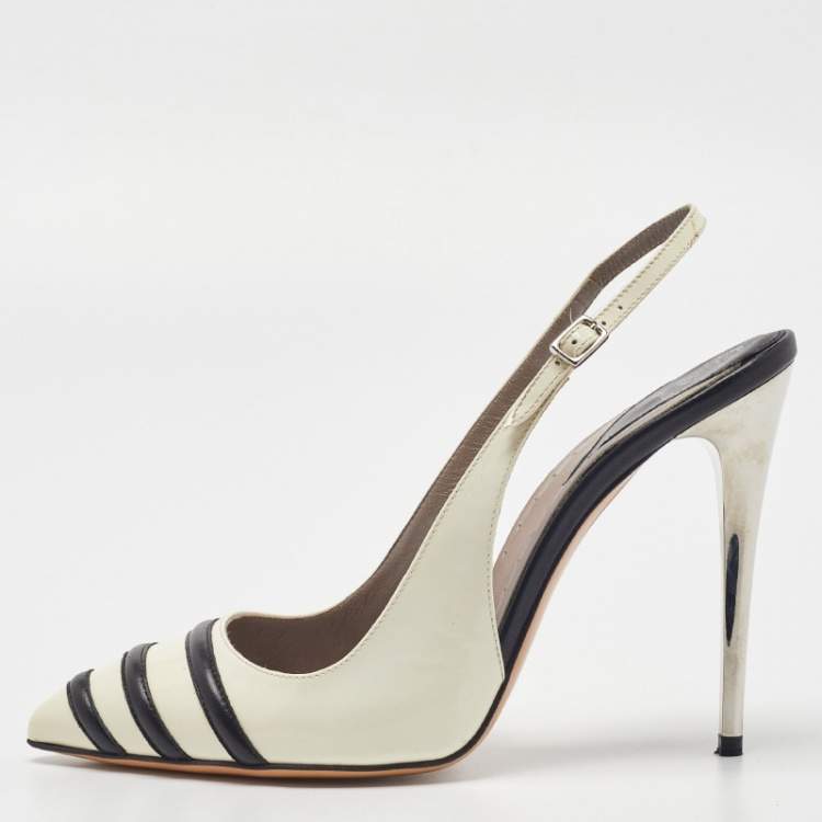 Pre Owned Versace Off White/Black Patent and Leather Slingback Pumps Size 39