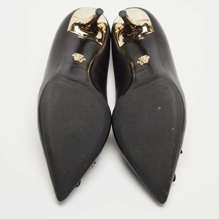 Pre Owned Versace Black Leather Medusa Pointed Toe Pumps Size 37