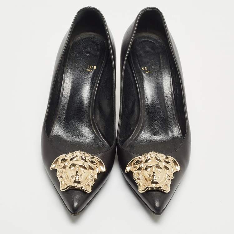 Pre Owned Versace Black Leather Medusa Pointed Toe Pumps Size 37