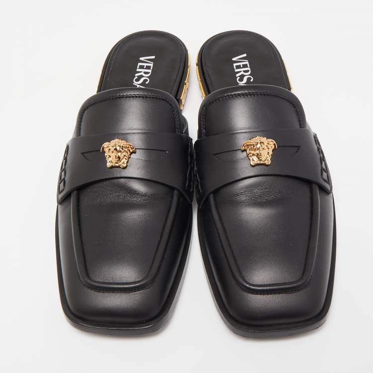 مملوكة مسبقًا Versace Black Leather Medusa Squared-Toe Loafer Mules Size 35