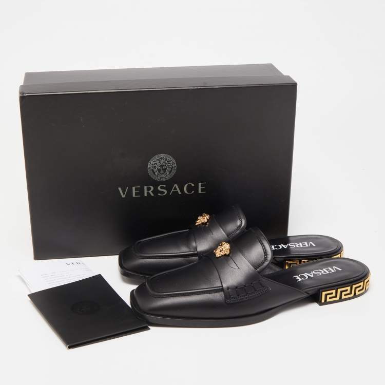 مملوكة مسبقًا Versace Black Leather Medusa Squared-Toe Loafer Mules Size 35