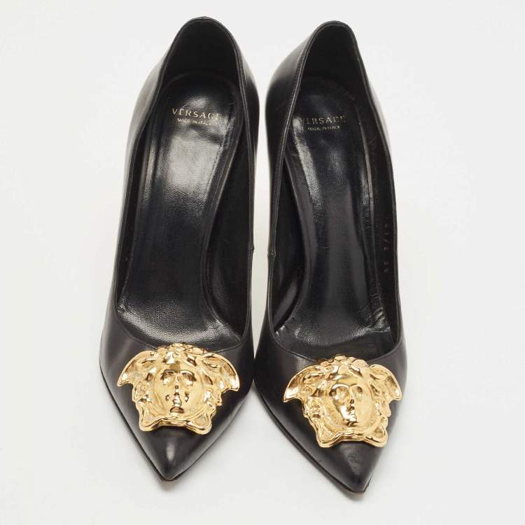Pre Owned Versace Black Leather Medusa Head Pumps Size 38 