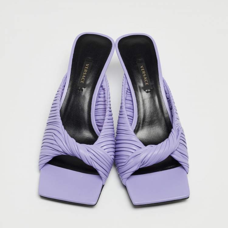 Pre Owned Versace Lavender Pleated Leather Plisse Slide Sandals Size 39