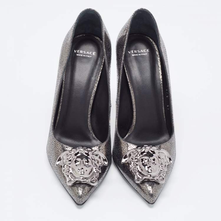 Pre Owned Versace Dark Grey/Black Leather Medusa Pointed Toe Pumps Size 37