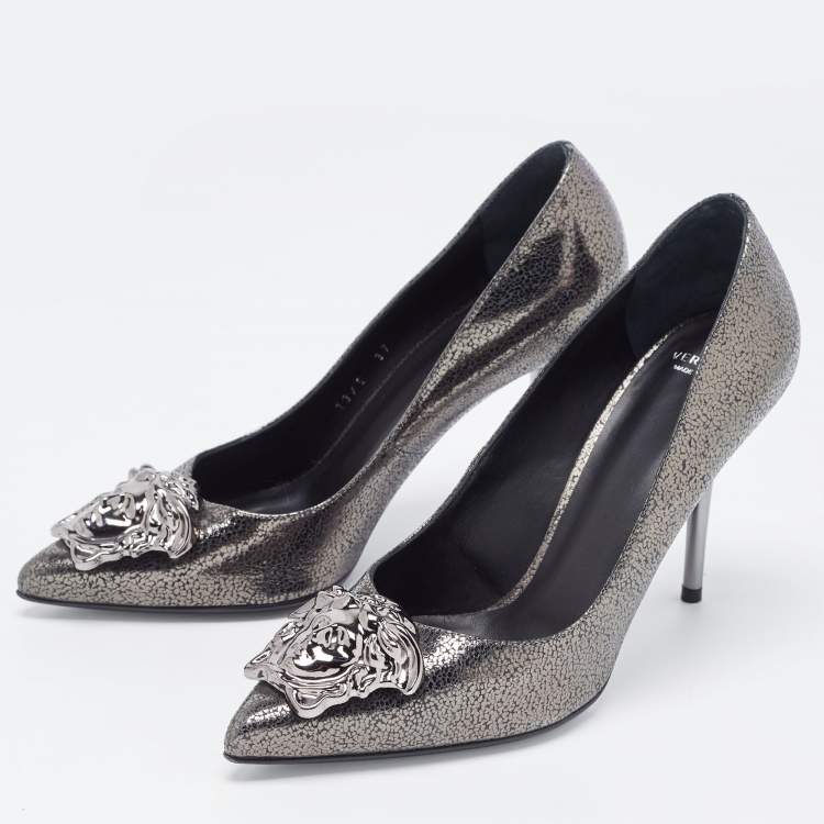 Pre Owned Versace Dark Grey/Black Leather Medusa Pointed Toe Pumps Size 37
