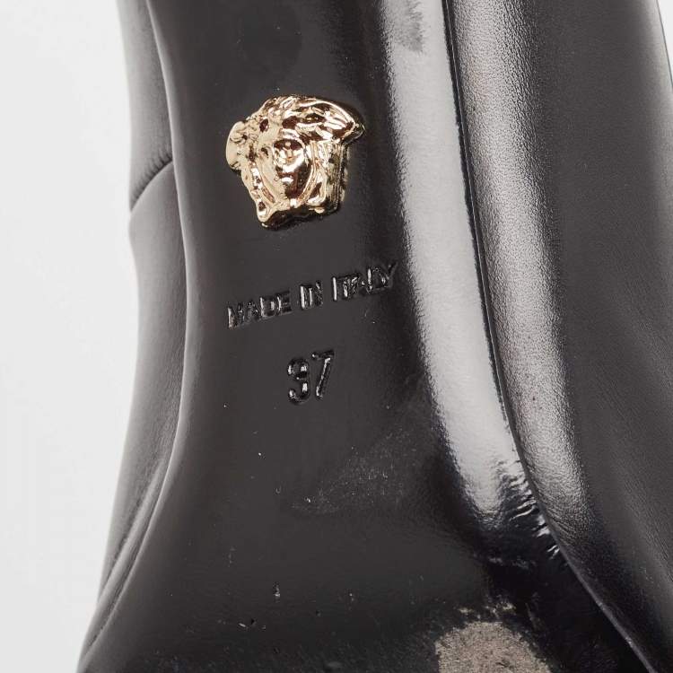Pre Owned Versace Black Leather Medusa  Pointed Toe Pumps Size 37