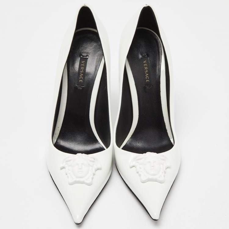 Pre Owned Versace White Patent Leather Medusa Pointed Toe Pumps Size 40