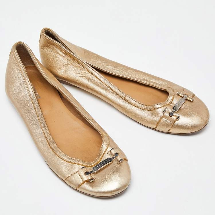Pre Owned Versace Gold Leather Ballet Flats Size 37