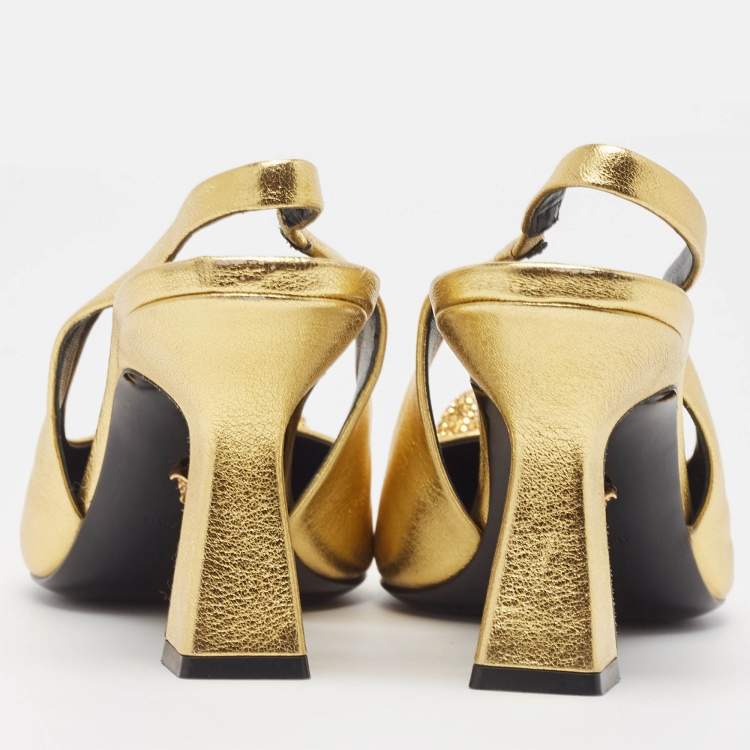 مملوكة مسبقًا Versace Gold Leather Medusa Slingback Pumps Size 38