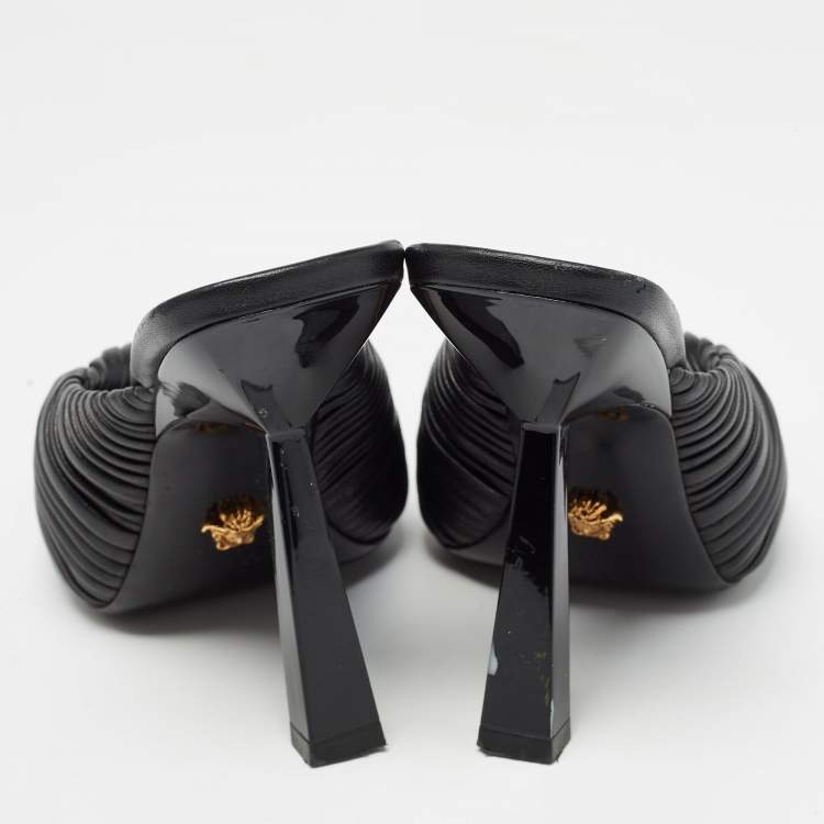 Pre Owned Versace Black Leather Plisse Slide Sandals Size 35