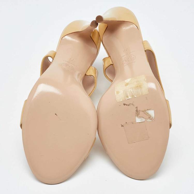 Pre Owned Versace Beige Patent Leather Open Toe Slingback Sandals Size 39