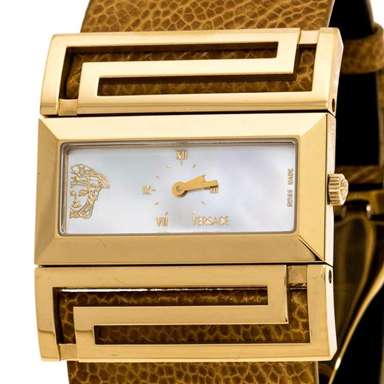 Pre Owned Versace Mother of Pearl Gold Plated Stainless Steel Leather Beauville VSQ90 Women's Wristwatch 38 mm