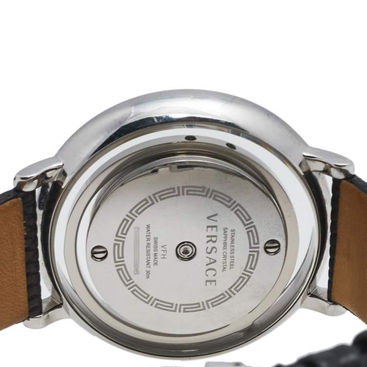 Pre Owned Versace Silver Stainless Steel Leather Venus VFH Women's Wristwatch 39 mm