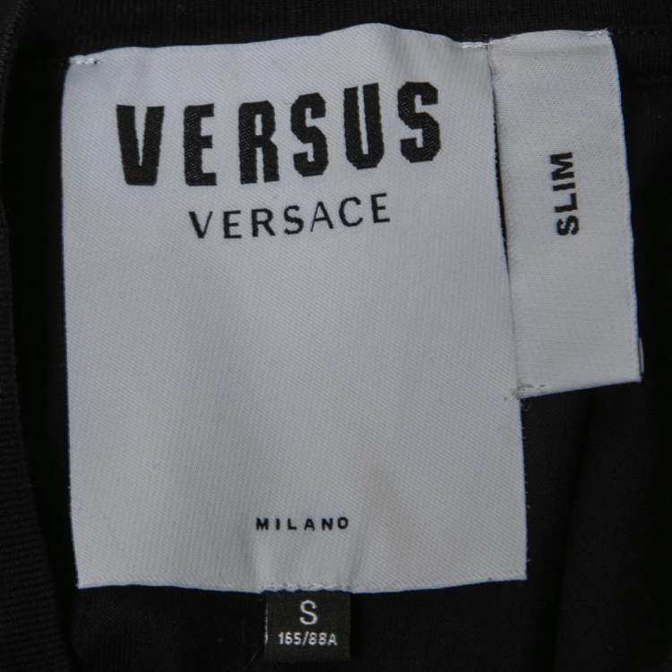 مملوكة مسبقًا Versus Versace Black Contrast Logo Detail Cotton Crew Neck Half Sleeve T-Shirt S