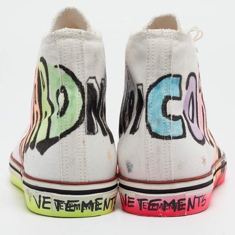 Pre Owned Vetements White Canvas Printed Hard Core Happiness High Top Sneakers Size 39