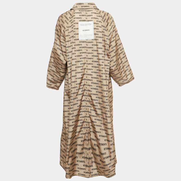 Pre Owned Vetements Beige Logo Print Shell Raincoat One Size 