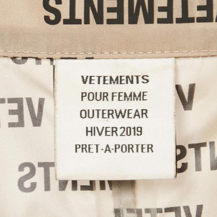 Pre Owned Vetements Beige Logo Print Nylon Shell Raincoat XS