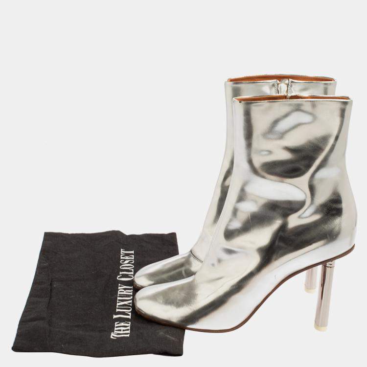 Pre Owned Vetements Silver Leather Ankle Boots Size 39