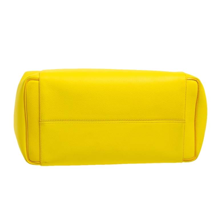 Pre Owned Victoria Beckham Yellow Grained Leather Quincy Tote