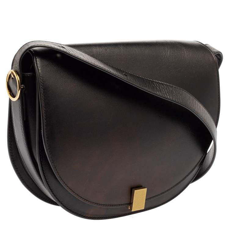 مملوكة مسبقًا Victoria Beckham Black Leather Half Moon Shoulder Bag