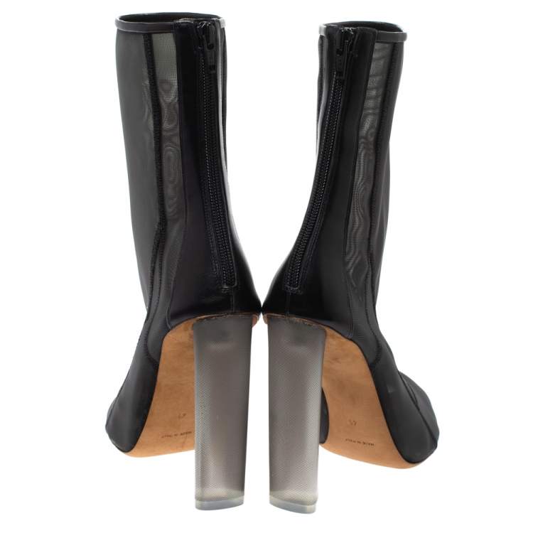 مملوكة مسبقًا Yeezy Black Mesh and Leather Season 3 Mid Length Boots Size 41