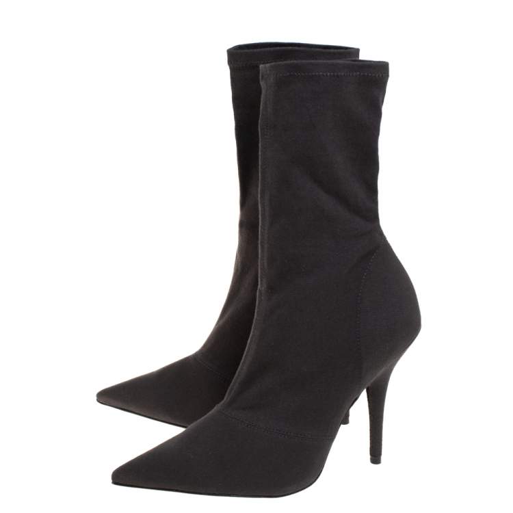 Pre Owned Yeezy Dark Grey Stretch Canvas Season 6 Pointed Toe Boots Size 39