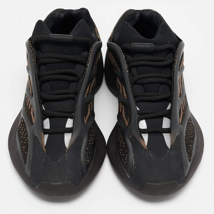 مملوكة مسبقًا Yeezy x Adidas Black Knit Fabric Yeezy 700 V3 Clay Brown Sneakers Size 38