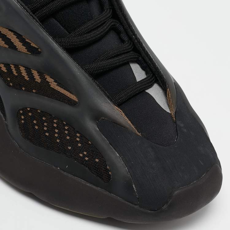 مملوكة مسبقًا Yeezy x Adidas Black Knit Fabric Yeezy 700 V3 Clay Brown Sneakers Size 38