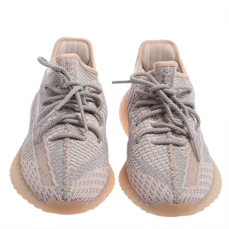 Pre Owned Yeezy x adidas Pink/Grey Knit Fabric Boost 350 V2 Synth Non-Reflective Sneakers Size 40 2/3