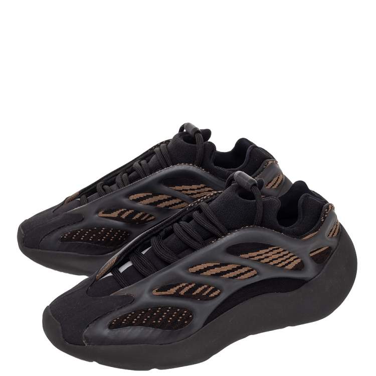 مملوكة مسبقًا Yeezy x adidas Brown Mesh And Polyurethane 700 V3 Clay Brown Sneakers Size 37 1/3