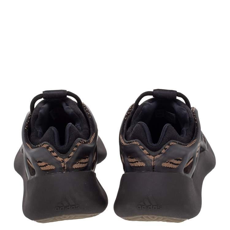 مملوكة مسبقًا Yeezy x adidas Brown Mesh And Polyurethane 700 V3 Clay Brown Sneakers Size 37 1/3