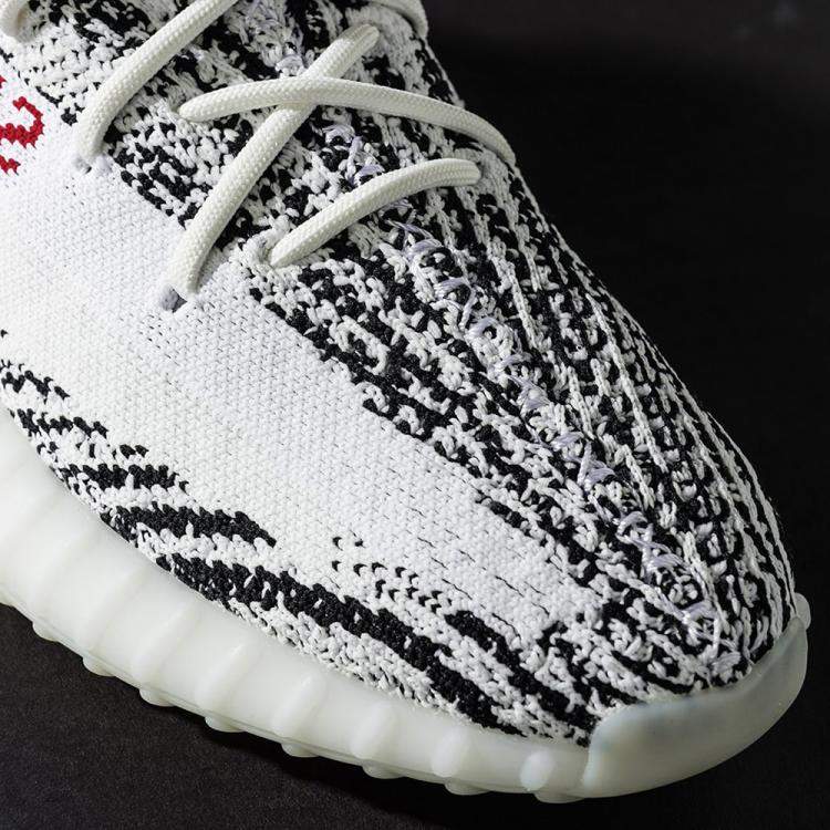 مملوكة مسبقًا Yeezy x Adidas 350 V2 Zebra Sneakers Size US 6.5 (EU 39 1/3)