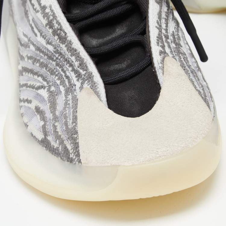 Pre Owned Yeezy x Adidas Grey/Black Mesh and Fabric QNTM Sneakers Size 42