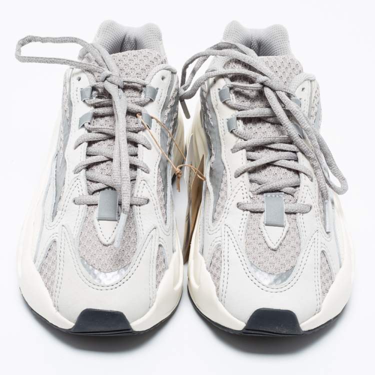Pre Owned Yeezy x Adidas Grey/Off-White Knit Fabric, Nubuck and Leather Boost 700 V2 Static Sneakers Size 38 2/3