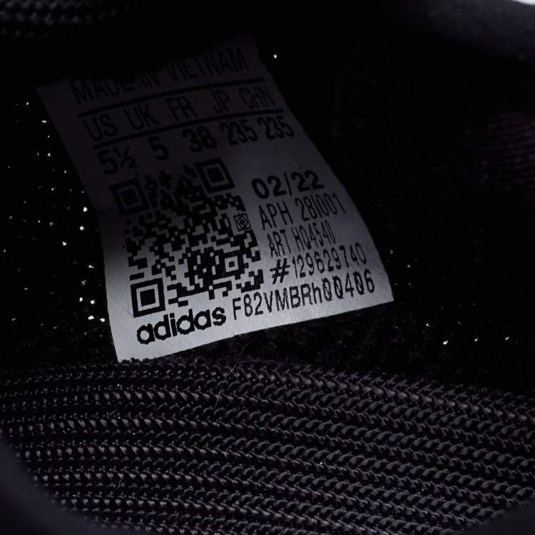 Pre Owned Yeezy x Adidas Black Knit Fabric Boost 350 V2  Sneakers Size 38