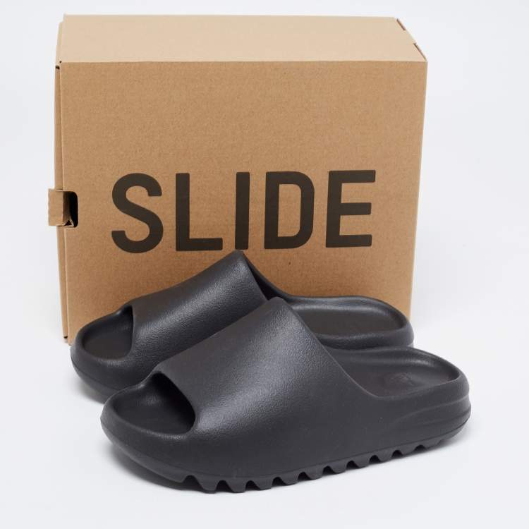 Pre Owned Yeezy x adidas Black Rubber Onyx Flat Slides Size 39