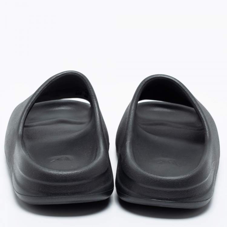 Pre Owned Yeezy x Adidas Black Rubber Onyx Flat Slides Size 40.5