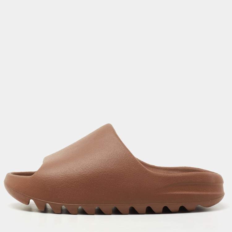 Pre Owned Yeezy x Adidas Brown Rubber Flax Slides Size 39