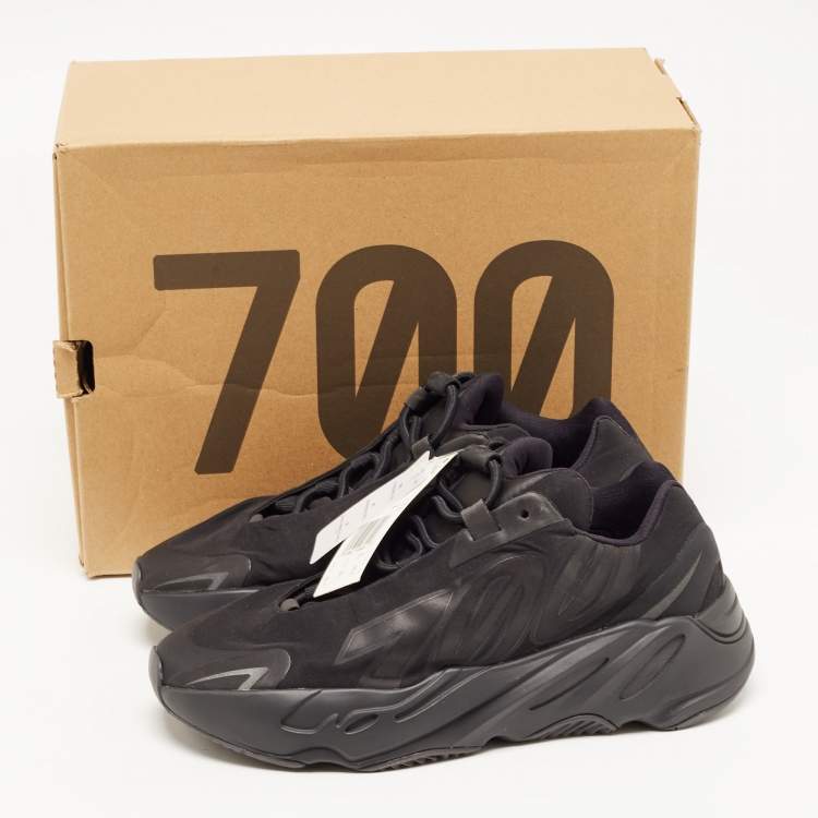 Pre Owned Yeezy x Adidas Black Nylon Boost 700 V2 Mnvn Triple Black Sneakers Size 39 1/3