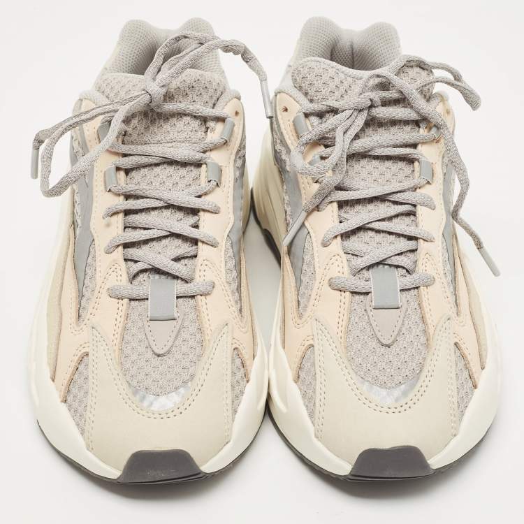 Pre Owned Yeezy x Adidas Multicolor Fabric and Leather Boost 700 V2 cream Sneakers Size 40 2/3