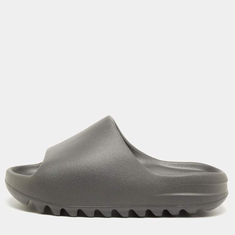 Pre Owned Yeezy x Adidas Black Rubber Onyx Flat Slides Size 37