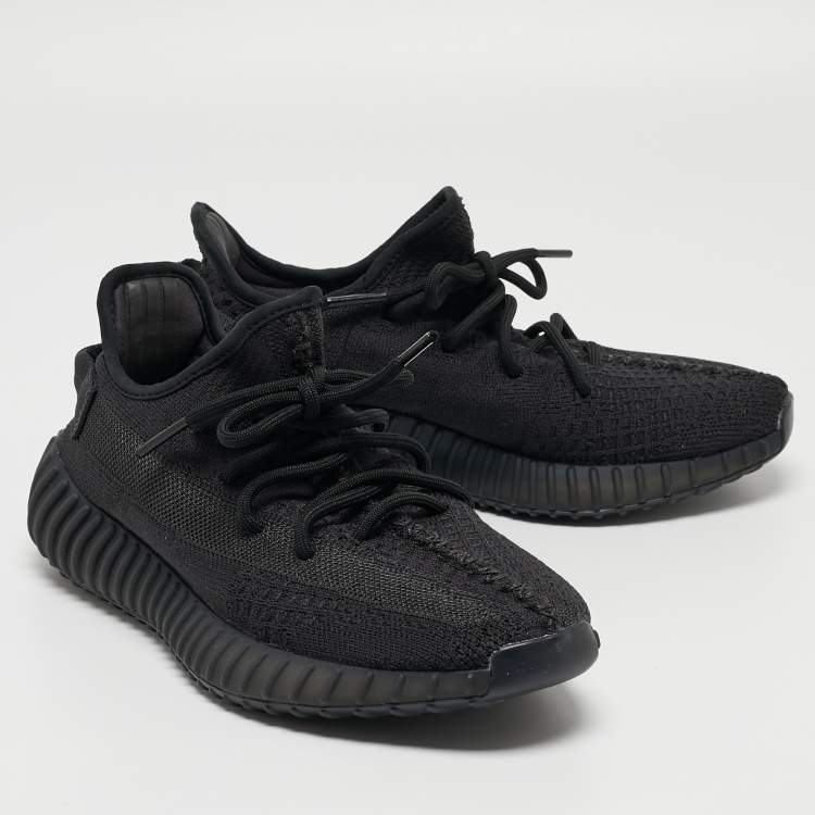 مملوكة مسبقًا Yeezy x Adidas Black Knit Fabric Boost 350 V2 Onyx Sneakers Size 40