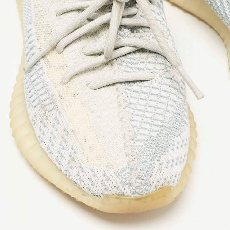 Pre Owned Yeezy x Adidas Blue/White Knit Fabric Boost 350 V2 Cloud White Non-Reflective Sneakers 40 2/3 
